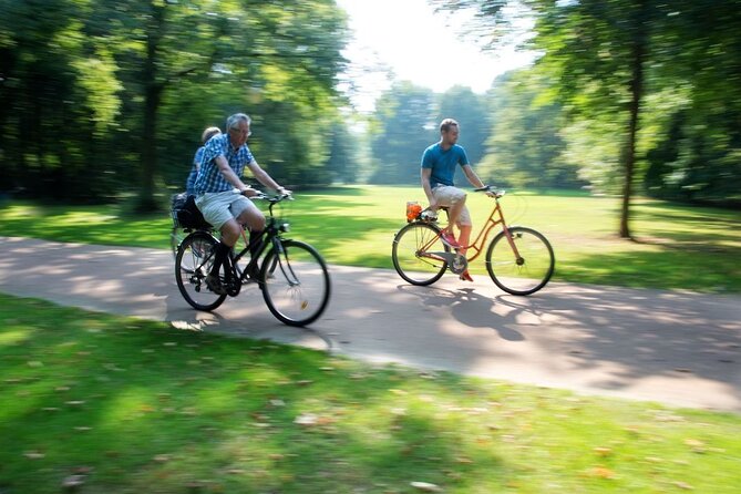 3-Hour Bike Tour of Tiergarten and Berlin's Hidden Places - Getting started at Poststraße 11 and riding in comfort
