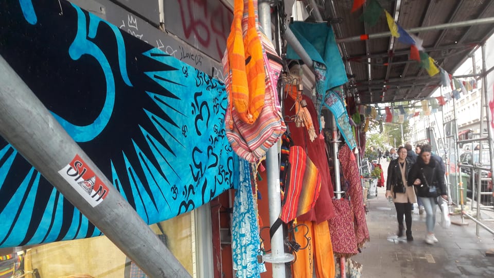 Alternative Berlin / Street art tour - Private group - Neighborhood stops in Berlin Kiez: where to eat and drink like a local