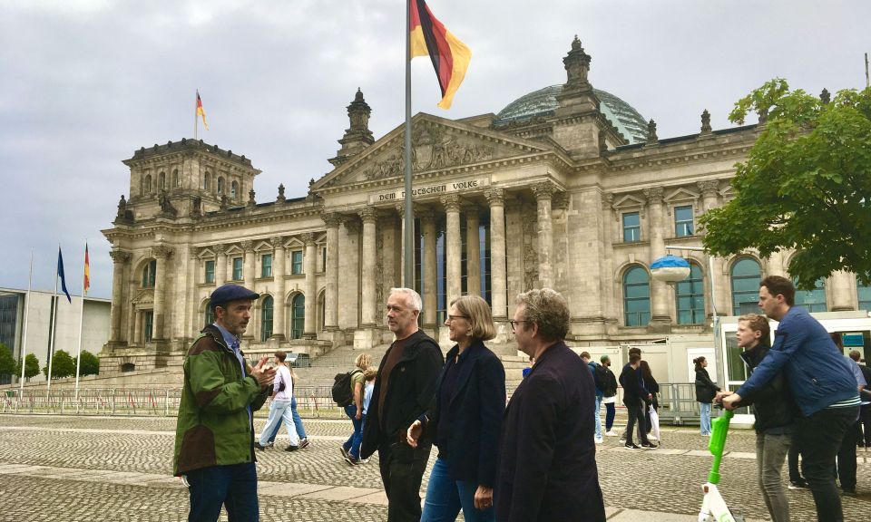 An Introduction to Berlin Walking Tour - How the 3-hour format works (and what to wear)