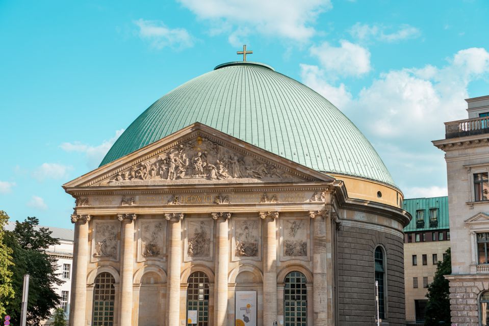 Berlin: 1-Hour Guided Tour of the Historic Center - Museum Island and the Cathedral Area: Where Art, Learning, and Power Meet