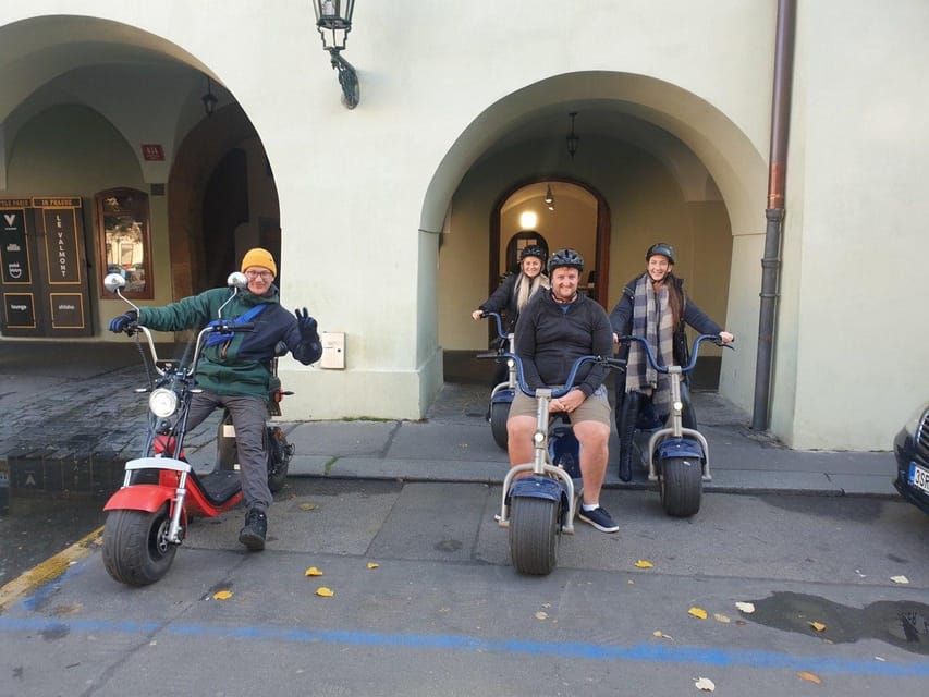 Berlin: 2-Hour City Guided Tour on a Fat Scooter - Brandenburg Gate and the Reichstag area: classic Berlin without the slog