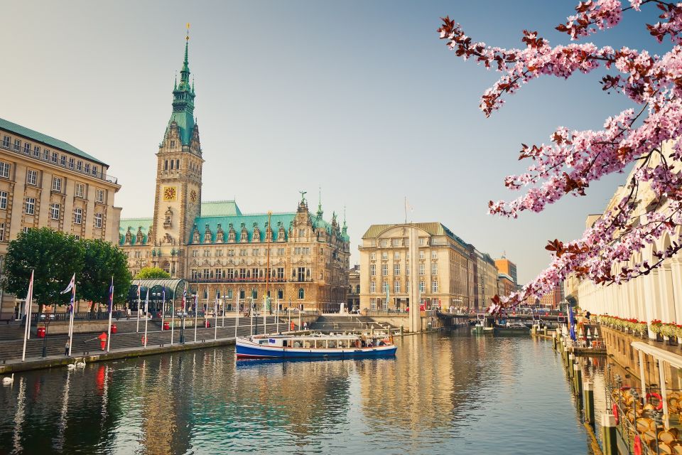 Berlin and Hamburg: Shore Excursion Tour Package - How the guide-led format keeps history from feeling like homework