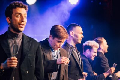 Berlin: BKA Theater "Operetta for two gay tenors" - The story: Tobi and Jan, and the fight between dreams and comfort