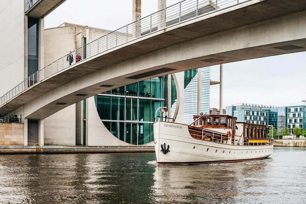 Berlin: Boat Sightseeing Tour on Electric Motor Yacht - Stop-by-stop: what you’ll see along the Spree (and how to get the shot)
