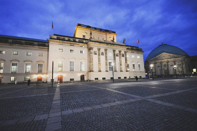 Berlin by Night Private Tour - All Must-See Sites Magically Lit Up at Night - Private guide + smart route: less wandering, better photos