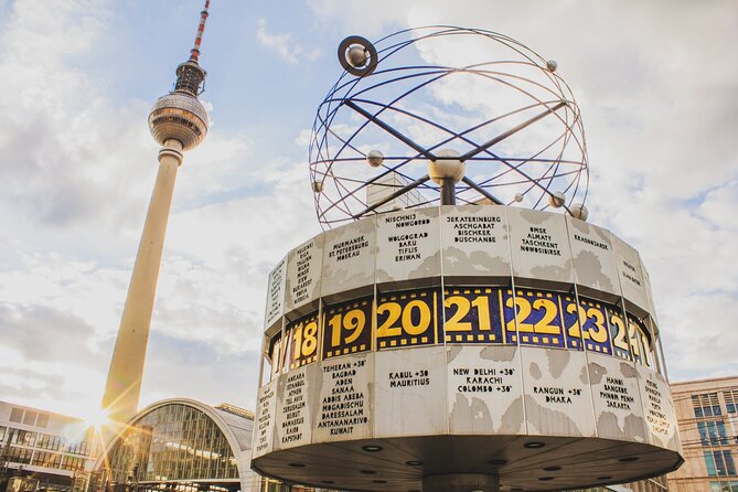 Berlin by Night Private Tour - All Must-See Sites Magically Lit Up at Night - Small risks to consider: weather, pace, and what you want from the night