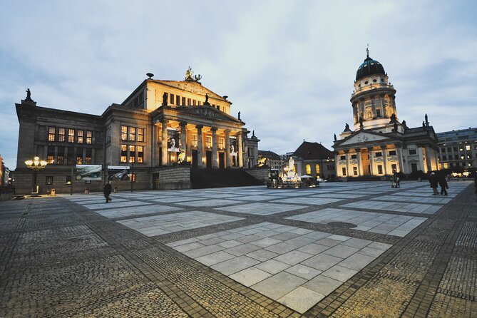 Berlin by Night Private Tour - All Must-See Sites Magically Lit Up at Night - What you gain beyond the lights: context that changes how you look
