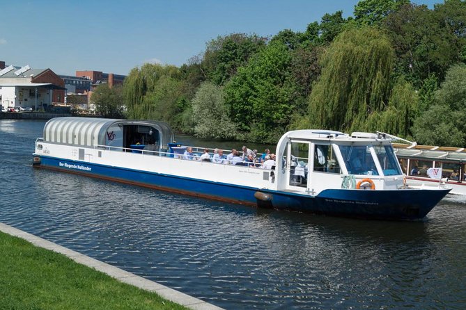 Berlin Capital 4-Course Sunset Dinner Cruise Including Drinks - The Spree route: Parliament, museum stretch, and the Fernsehturm glow