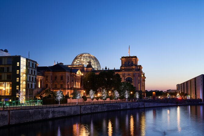 Berlin Capital 4-Course Sunset Dinner Cruise Including Drinks - Commentary in English: helpful, but plan for noise