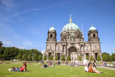 Berlin: City Center Walking Tour - Nikolaiviertel and the path toward Berlin Cathedral