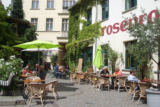 Berlin City Walking Tour of Scheunenviertel and Hackesche Höfe in Berlin Mitte - How to make the most of your time (without overthinking it)