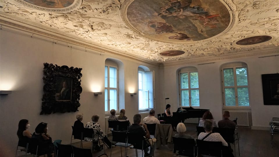Berlin: Classical concerts in Köpenick Palace - Aurora Hall - Köpenick Palace Aurora Hall: a historic room built for listening