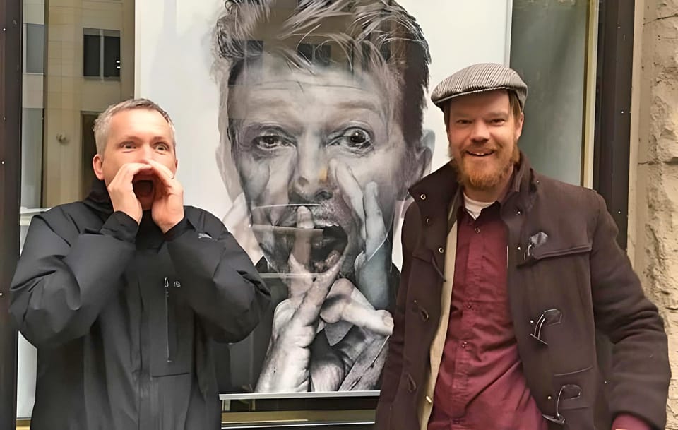 Berlin: David Bowie & 1970s Berlin Guided Walking Tour - Bertolt-Brecht-Platz, Tränenpalast, and Anhalter Bahnhof: stations as storytelling engines