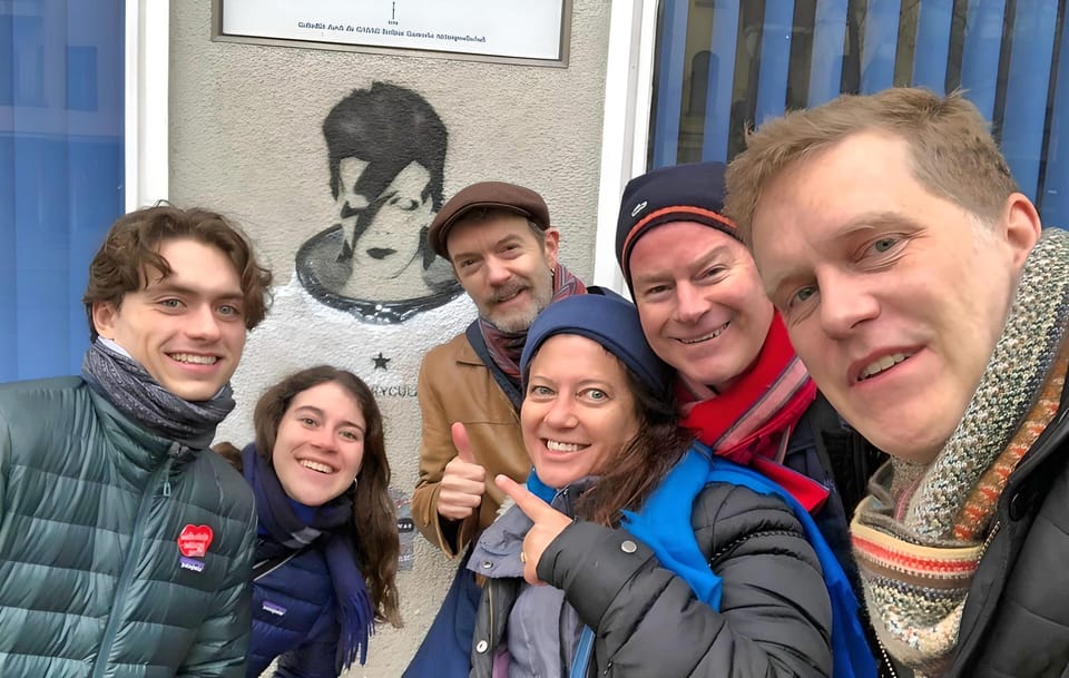 Berlin: David Bowie & 1970s Berlin Guided Walking Tour - Bowie’s flat with Iggy Pop and the Neues Ufer Café finale