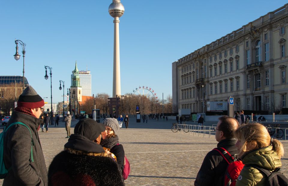 Berlin: Decolonial Berlin Castle/ Humboldt Forum Guided Tour - Inside the Ethnological Collection: Audio Walk Plus Critical Reading