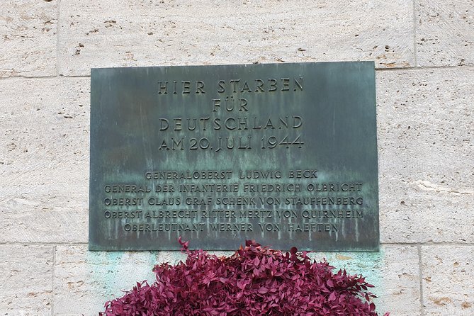 Berlin during Nazism - Tour in Italian - Anhalter Bahnhof ruins: death trains, no euphemisms