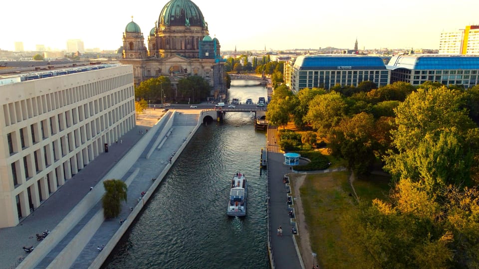 Berlin: Evening Boat Cruise – Romance & Moonlight - Key Highlights Worth Knowing