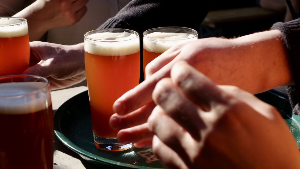 Berlin: Guided Craft Beer & Cultural Tour With Snacks - The Walking Pace: 3 Hours, Multiple Stops, and Good Timing
