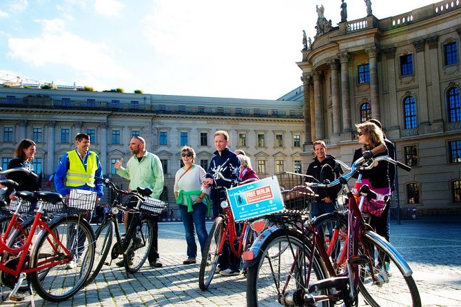Berlin: Guided Private Bike Tour to Explore the Highlights - Where you start and how the tour flows