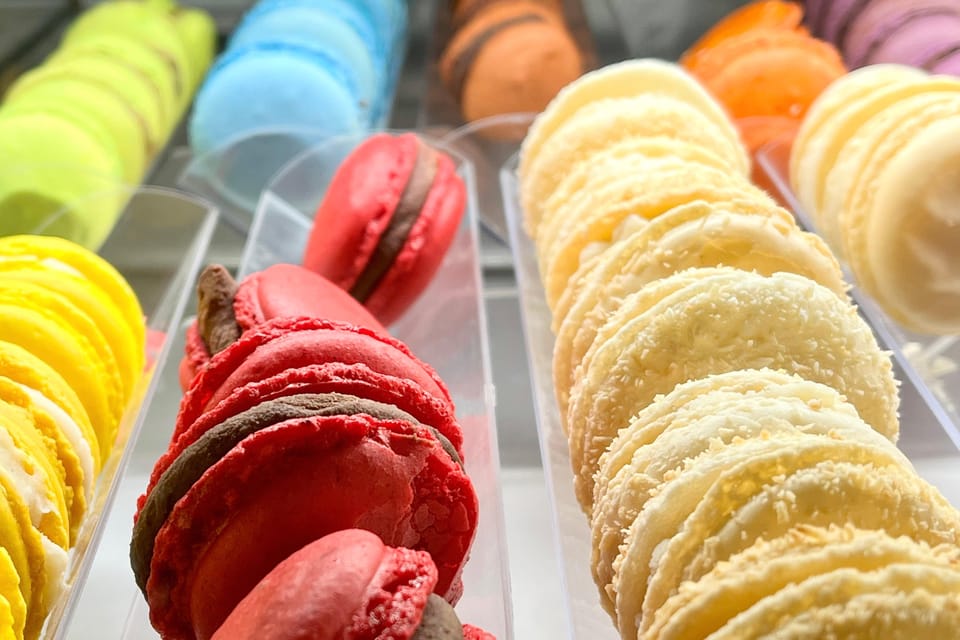 Berlin: Guided Street Food & Cultural Walking Tour - Meeting Points by Season: Where You’ll Start