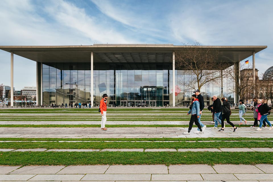 Berlin: Guided Walking Tour around the Reichstag - Walking the Spree and Wall strip: why the river matters