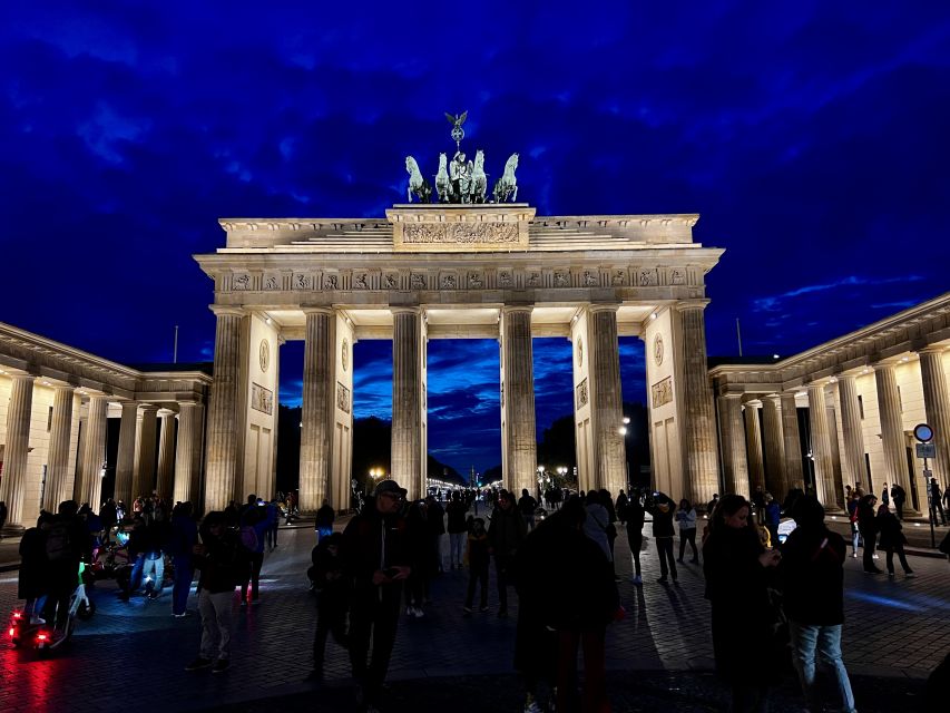 Berlin: Guided Walking Tour in English - A Reconstructed Royal Palace and a Quick Reset for Context