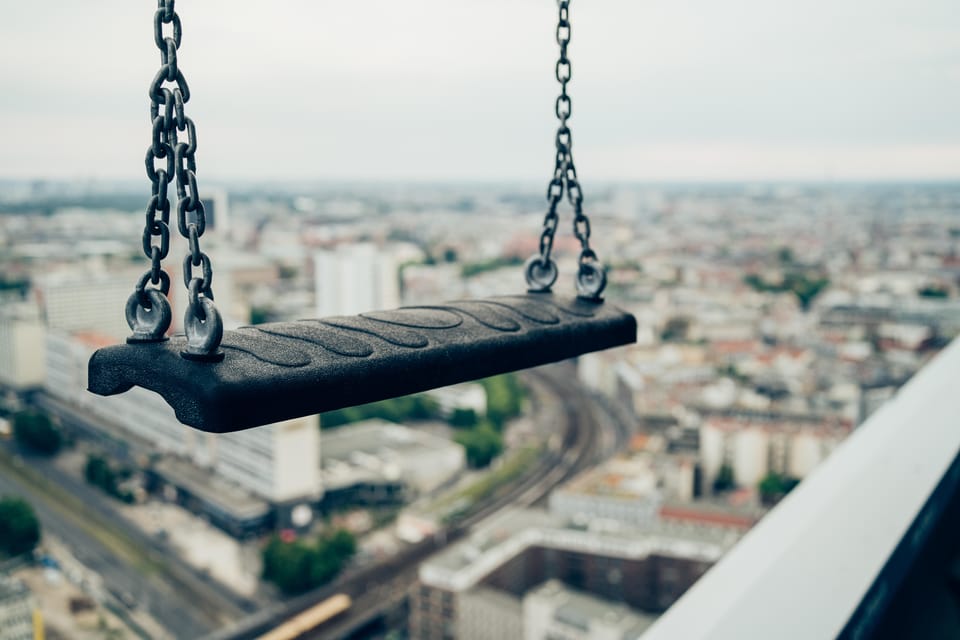 Berlin: Highest Swing in Europe - The belt, the briefing, and how the crew keeps you calm