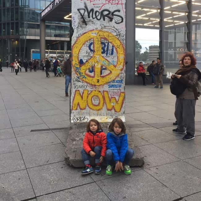 Berlin: History and Sightseeing with Kids (Free for Kids) - Kid-first history: how the guide makes hard topics make sense