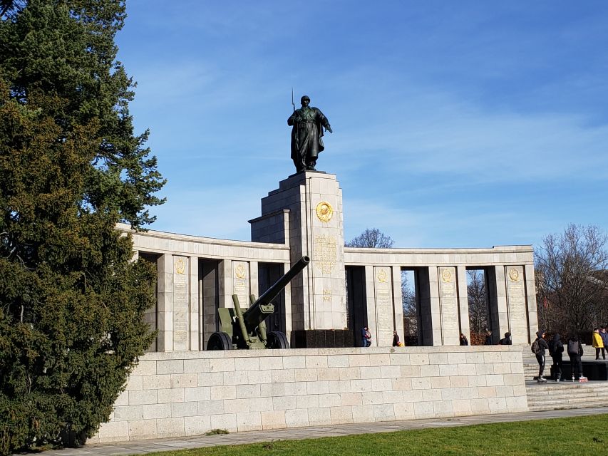 Berlin: Hitler and the Third Reich - a private walking tour - Entering the Nazi government district from Brandenburg Gate