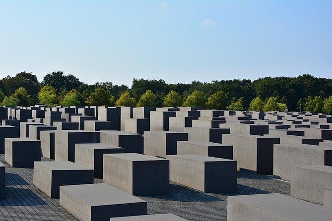 Berlin in one day – day tour with an expert guide - Ghost stations, escape stories, and watchtowers in plain sight