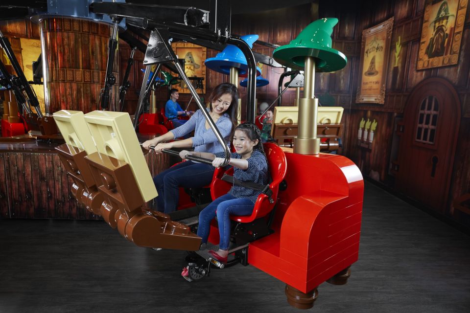 Berlin: LEGOLAND Discovery Centre and Madame Tussauds Ticket - LEGO NINJAGO City Adventure: The Skill Stop