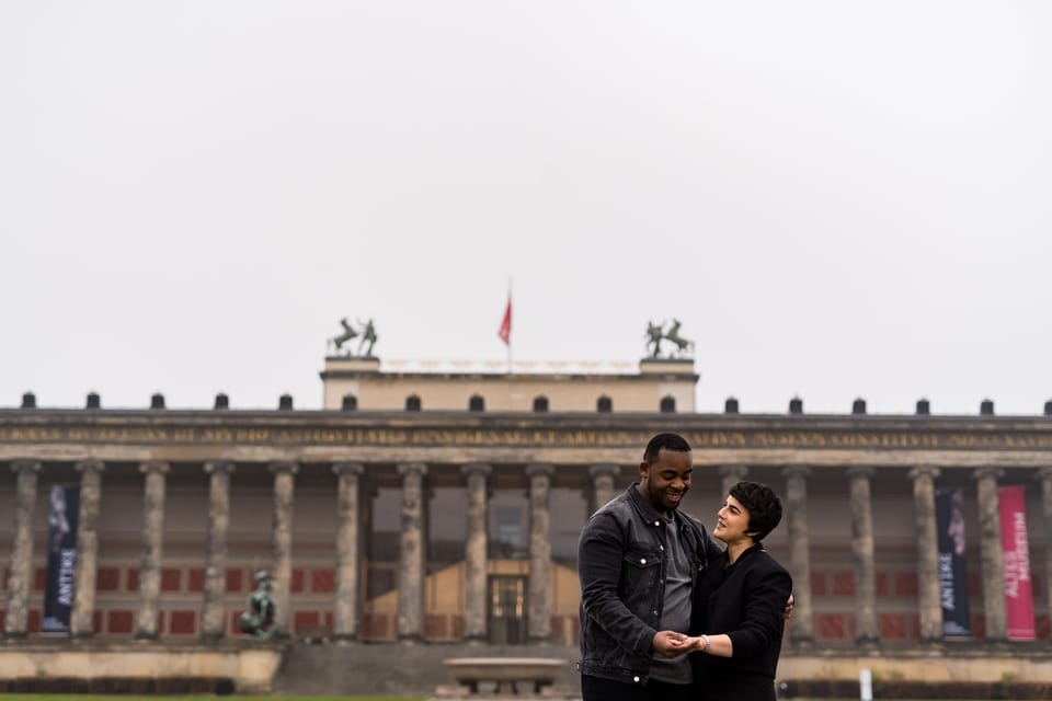 Berlin Love Story: Surprise Proposal Photography Session - Practical rules, transport, and the small details that prevent problems