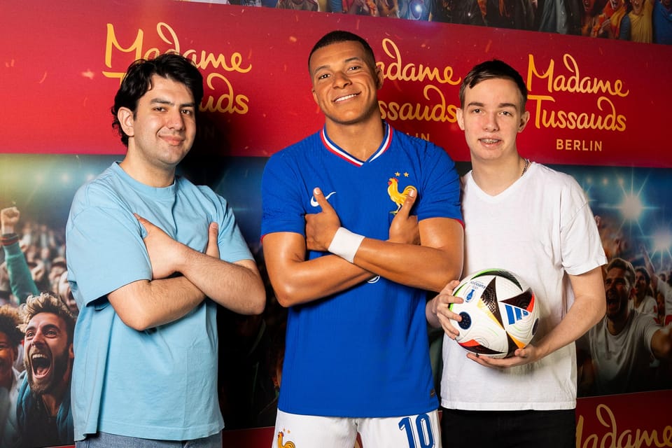 Berlin: Madame Tussauds Happy Hour Ticket - The $24 price: what you’re really paying for