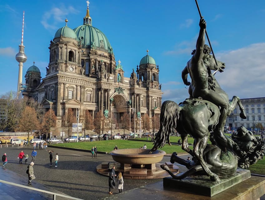 Berlin: Museum Island Guided Walking Tour - Museum Island by foot: what you actually get in two hours