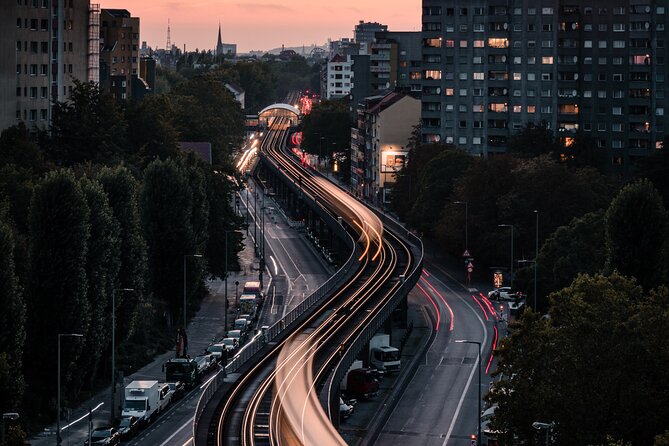 BERLIN PHOTO TOUR with a professional Photographer from Berlin - Berlin photo walk in 90 minutes: what you’ll actually learn