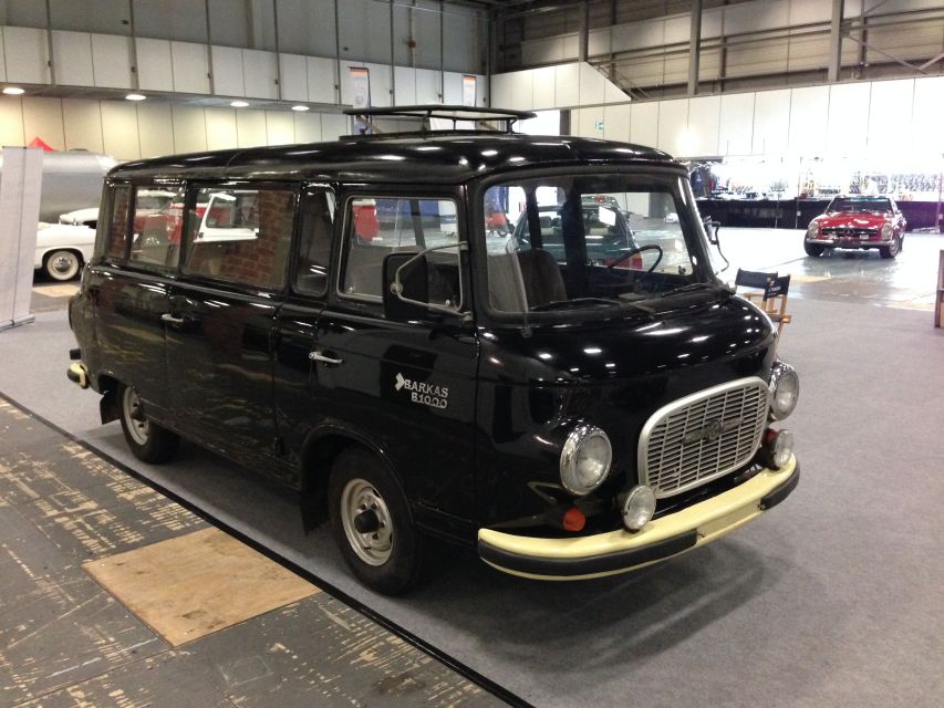 Berlin: Private 2-Hour Sightseeing Tour in Classic GDR Van - Price and value: what $412 buys you here