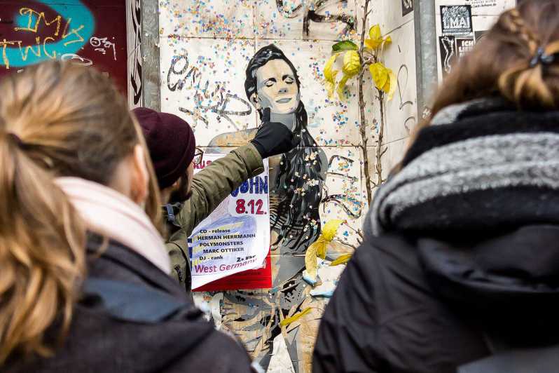Berlin: Private Kreuzberg Street Art Walking Tour - Meeting at Schlesisches Tor and How the 2-Hour Walk Works