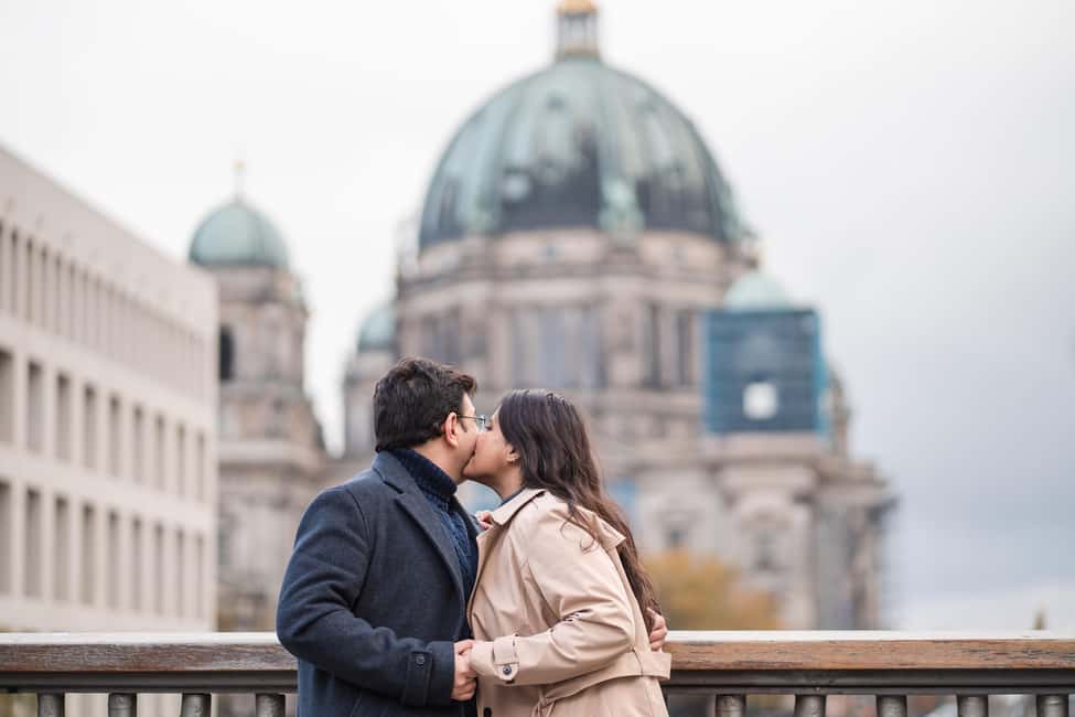 Berlin: Private Photo Session with Professional Photographer - Key things that make this Berlin session worth it