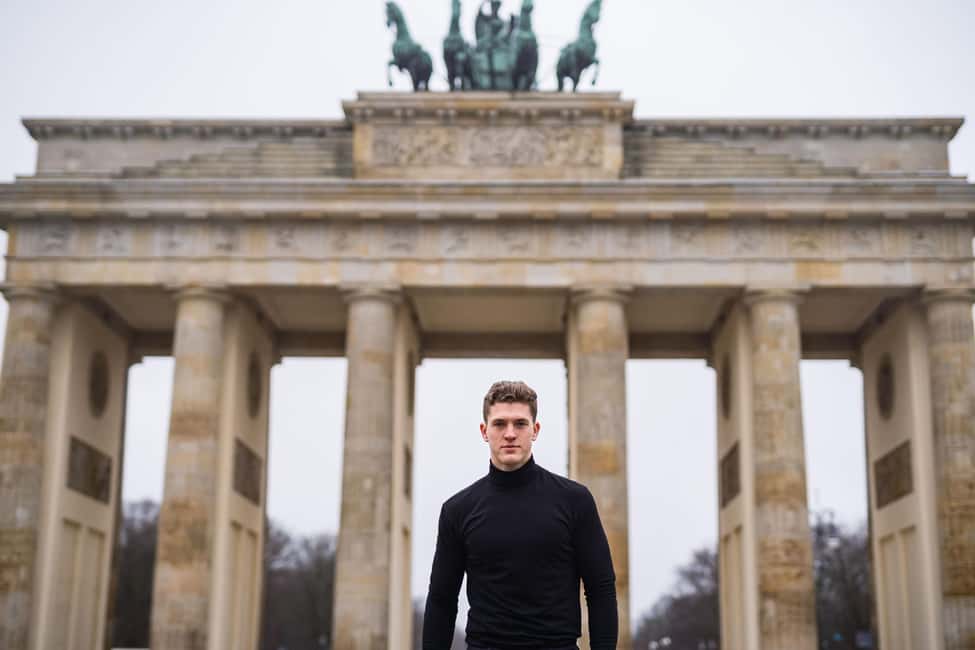 Berlin: Private Photo Session with Professional Photographer - How your private shoot works: pace, posing, and a custom walking route