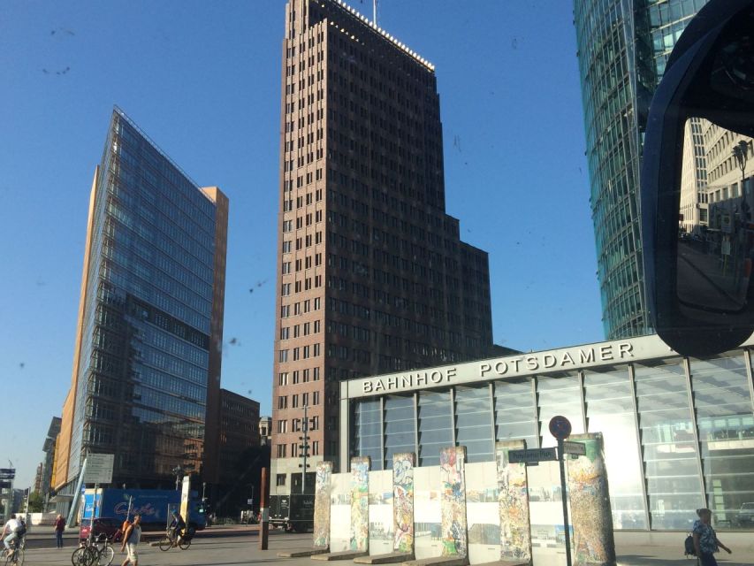 Berlin: Private Walking Tour with a Local Guide - Customization in a private tour: how to use it