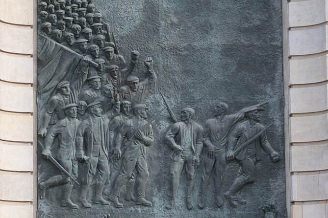 Berlin Protest History Tour: Rebels, Resistance, and Revolution - Stop 4: Marx-Engels-Forum and the politics of statues