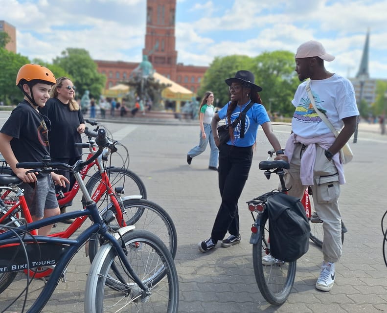Berlin: Secrets of Berlin Bike Tour - From the Spree and Bode Museum area to Berlin’s creative re-use