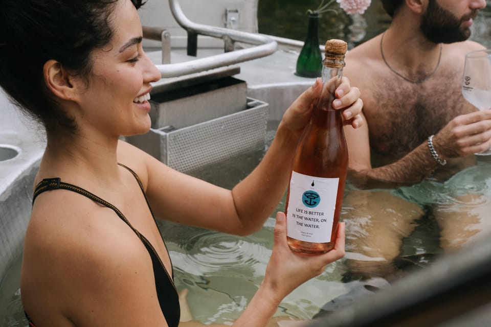 Berlin: Self-drive hot tub boat experience - Weatherproof comfort: roof, dry bags, and staying relaxed