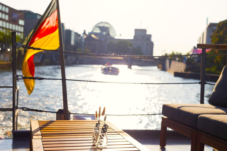 Berlin: Sightseeing Boat Tour on the Spree for Families - Price and value: what $37 buys you