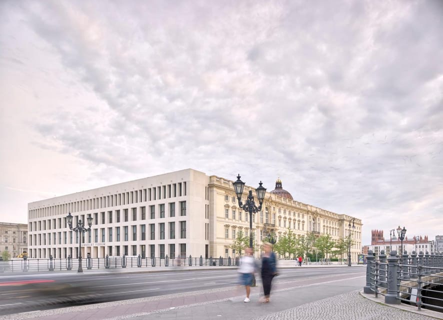 Berlin: "The Humboldt Forum for Newbies" Guided Tour - English Intro vs German Overview: Choose the Depth That Fits