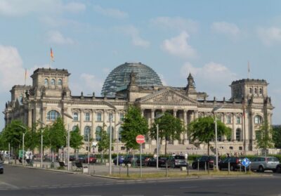 Berlin: The Time of National Socialism Walking Tour - Reichstag viewpoint: power changes fast when crowds show up