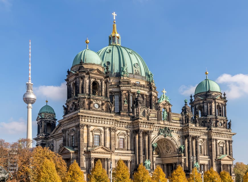 Berlin: the treasures of berlin - walking tour - Meeting at Marx-Engels-Forum and Getting Oriented Fast