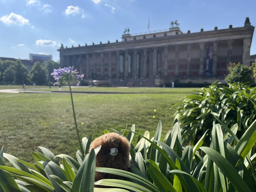 Berlin: Third Reich and World War II Private Guided Tour - The Value of a Private, Multilingual Guide at Hard Sites