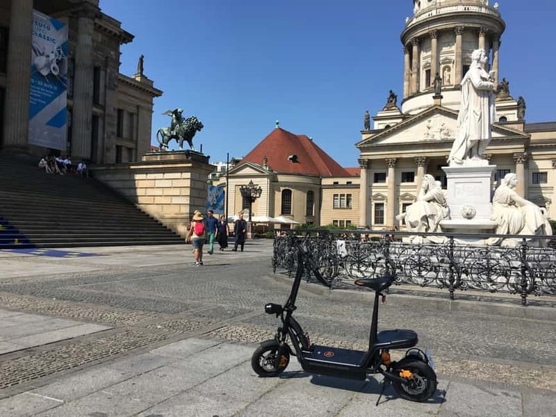 Berlin: Thrilling E-Scooter Adventure Tour - Green Spaces and Architecture Contrasts