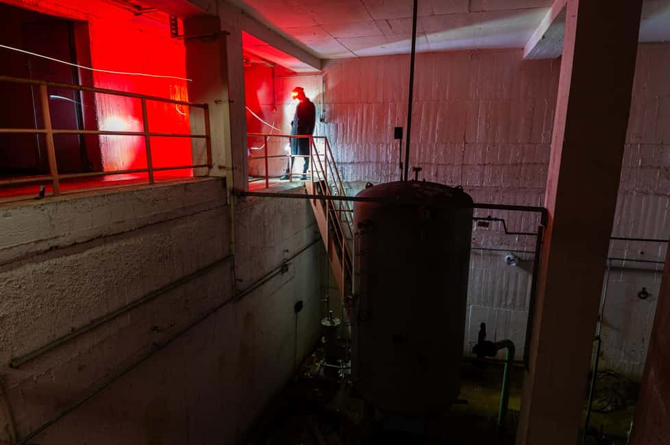 Berlin: Urbex Abandoned Places & History Tour - Abandoned rooms, artifacts, and the kind of history you can see up close